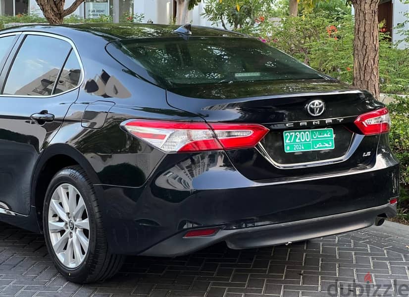 Toyota Camry 2020 LE 6