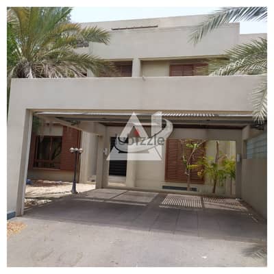 ADV930**Luxurious Complex 5BHK+Maid  Villa For Rent in Qurum