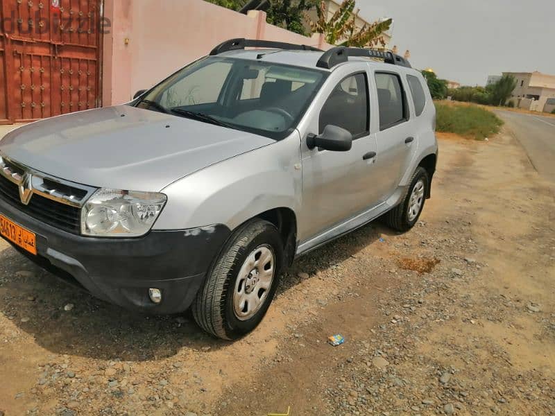 2015 model Renault duster for sale in sohar 5