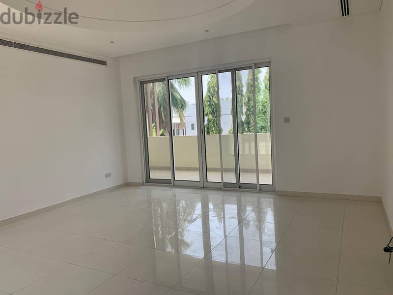 4BHK spacious and very good villa for rent in al mouj 12
