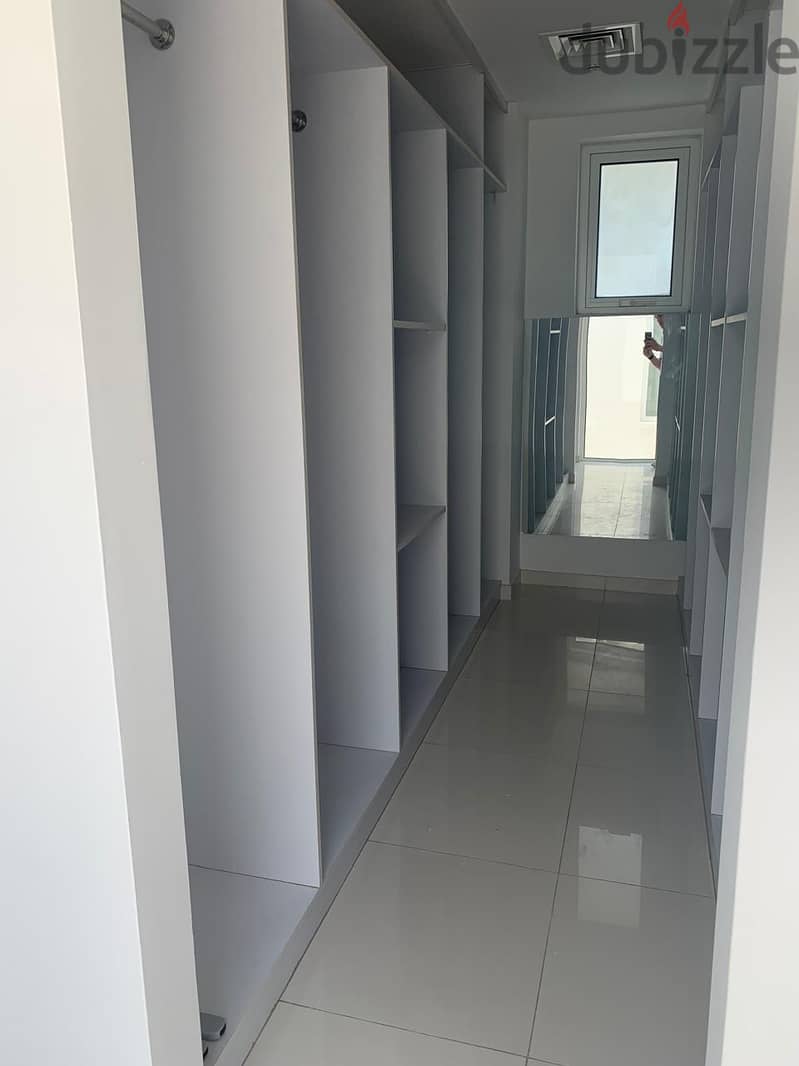 4BHK spacious and very good villa for rent in al mouj 14