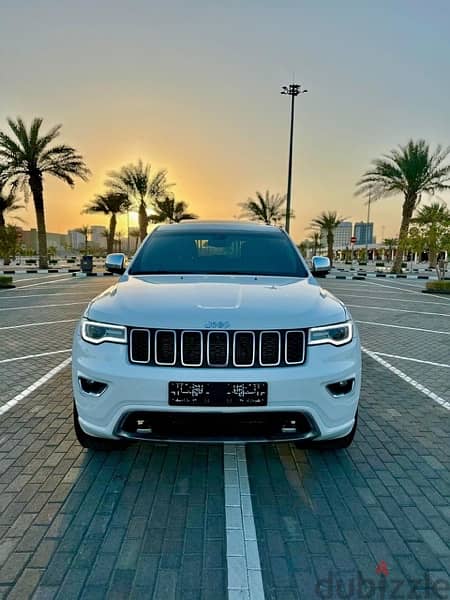 Jeep Grand Cherokee Overland 2020 excellent condition 1