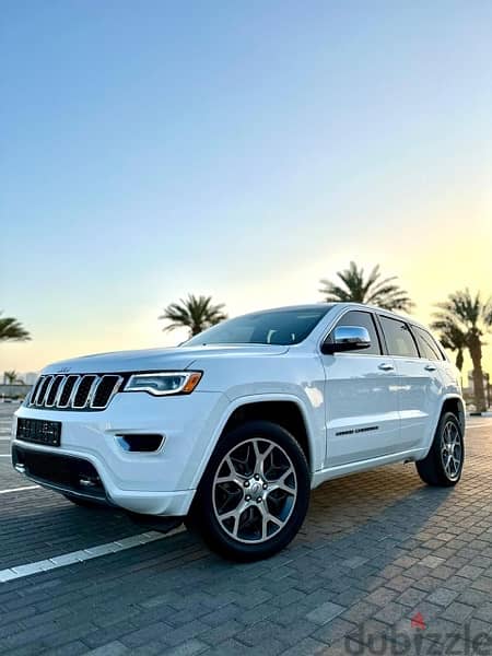 Jeep Grand Cherokee Overland 2020 excellent condition 5