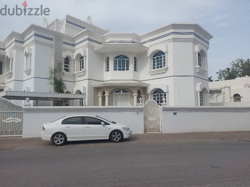 5 BHK villa is available for rent in Al-Gubara South 3