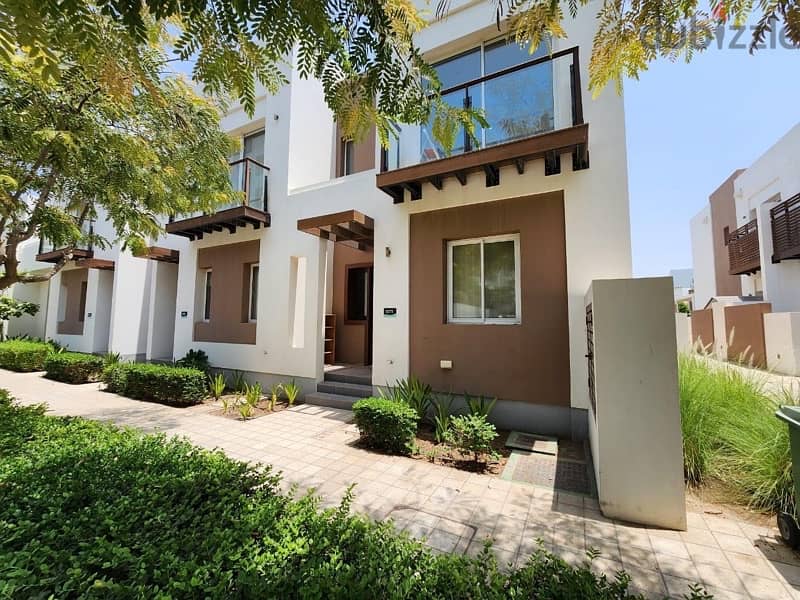 Stunning corner 2 bed Town House in Al Mouj 0