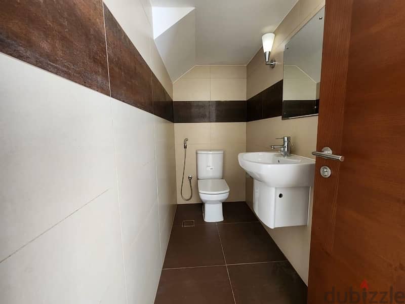 Stunning corner 2 bed Town House in Al Mouj 9