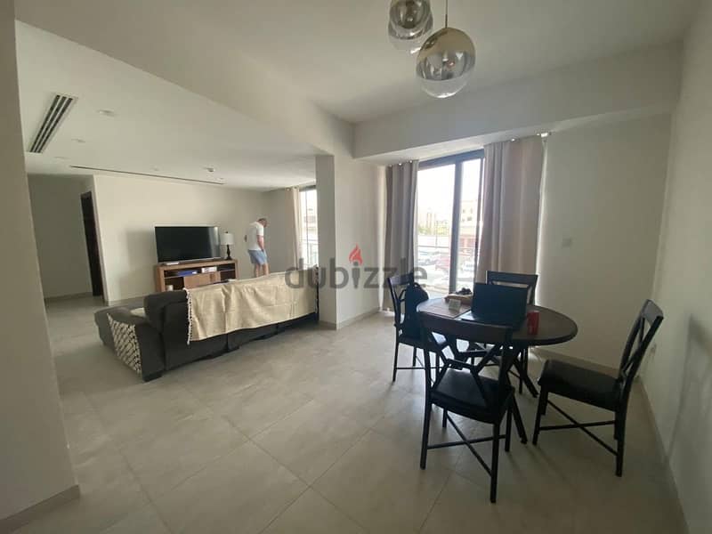 Spacious Luxury 2 bed in BLV Muscat Hills 5