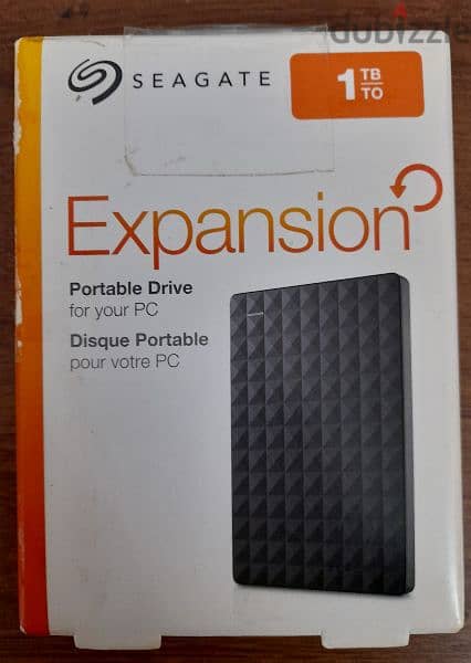 Seagate expansion 1TB HDD 0