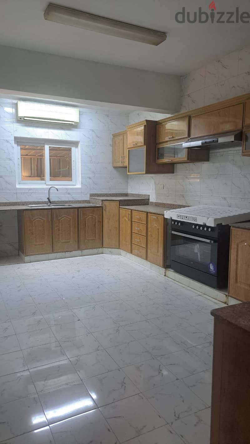 Spacious 6BHK Villa for Rent in Al Khuwair PPV237 8