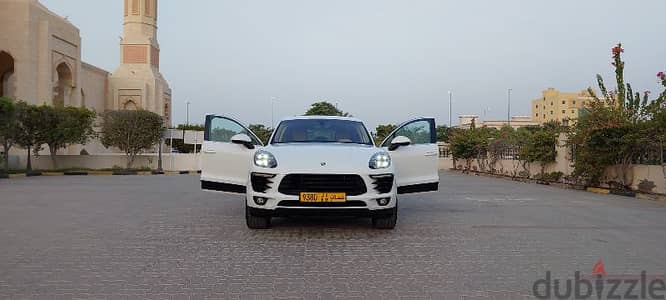 Porsche Macan S Clean Title - Under the warranty of the Oman Agency