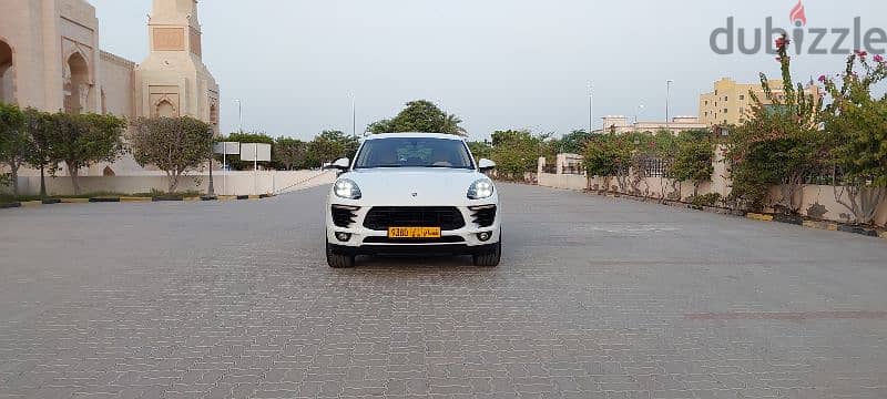 Porsche Macan S Clean Title - Under the warranty of the Oman Agency 4