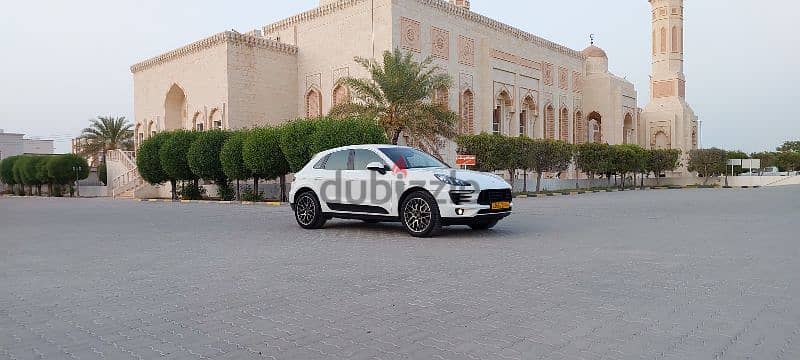 Porsche Macan S Clean Title - Under the warranty of the Oman Agency 7