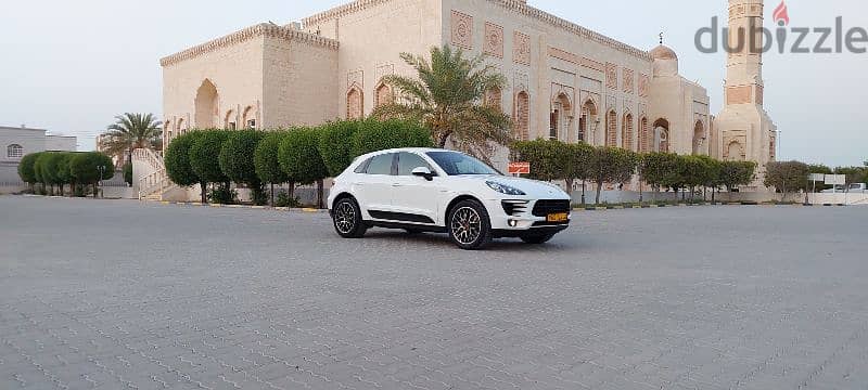 Porsche Macan S Clean Title - Under the warranty of the Oman Agency 8