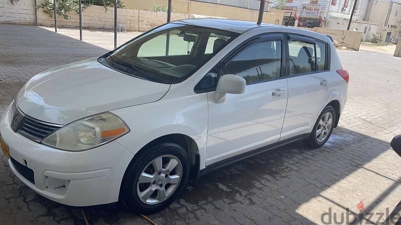 Nissan Versa 2012 4