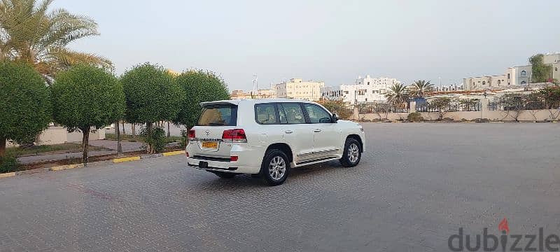 لاندكروزر V8 46 بدون حوادث ولاصبغ نهائيا المالك الاول بحالة الوكاله 4