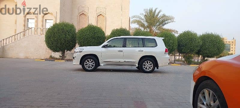 لاندكروزر V8 46 بدون حوادث ولاصبغ نهائيا المالك الاول بحالة الوكاله 10