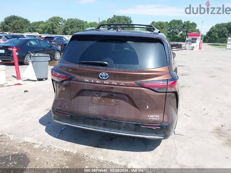 Toyota Sienna 2023 LIMITED 12