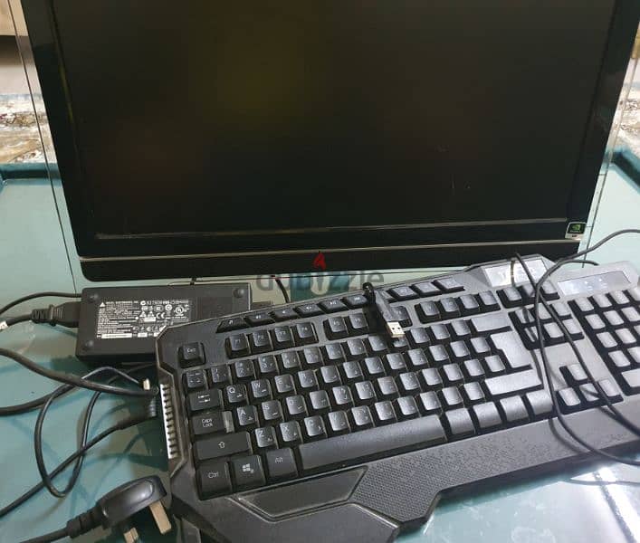 Keyboard, Monitor, Power cable 3