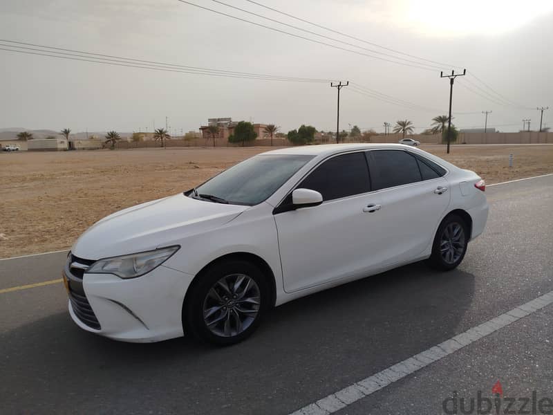 Toyota Camry 2017 3