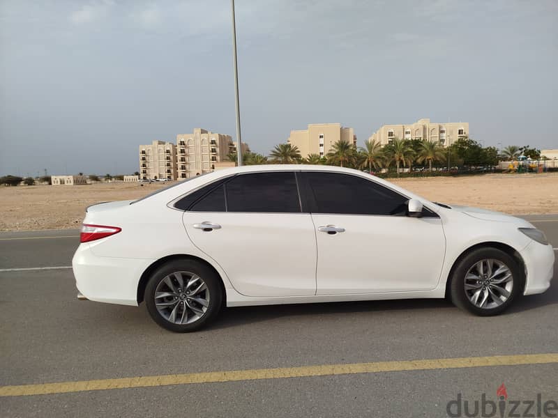 Toyota Camry 2017 4