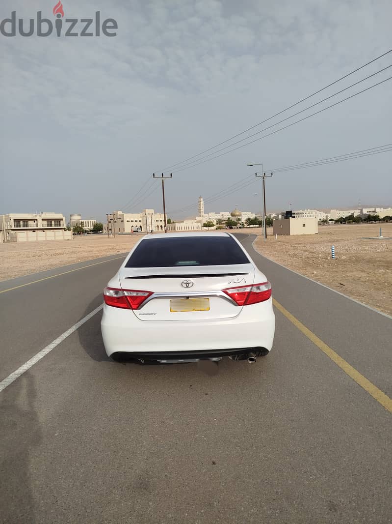 Toyota Camry 2017 5