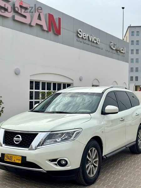 Nissan Pathfinder 4WD Model 2015 Oman Agency 12