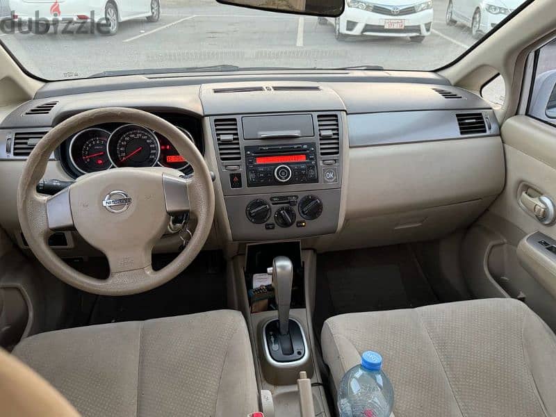 Nissan Tiida 2012 4