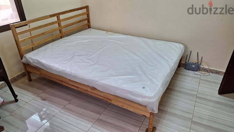 Bed with mattresses 2