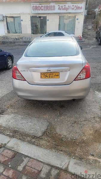 Nissan Sunny 2012 1