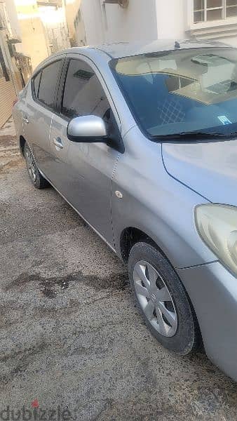 Nissan Sunny 2012 3