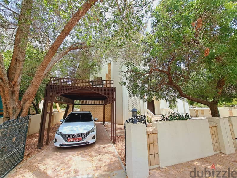 فيلا للايجار الحيل/Villa for rent, Al Hail 5