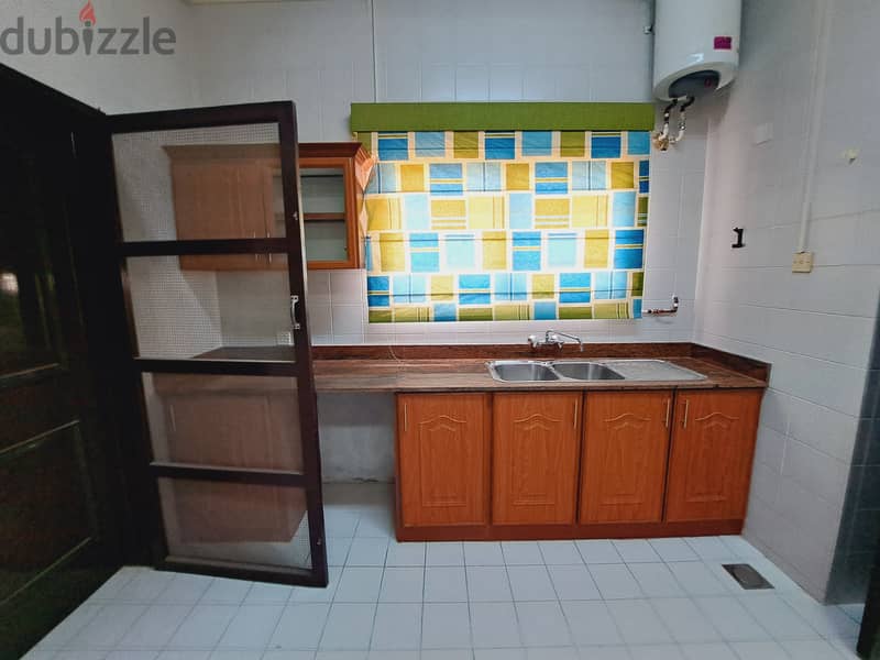 فيلا للايجار الحيل/Villa for rent, Al Hail 17