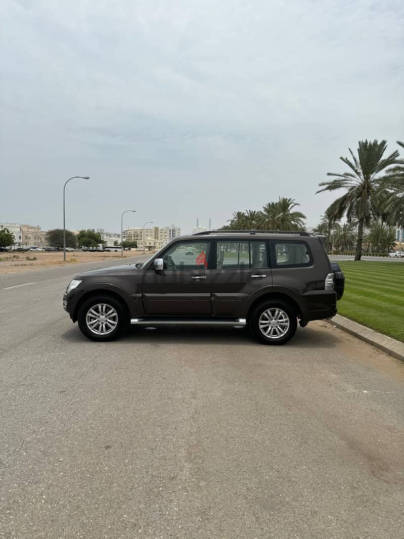 PAJERO 3.8 GCC 2017 15