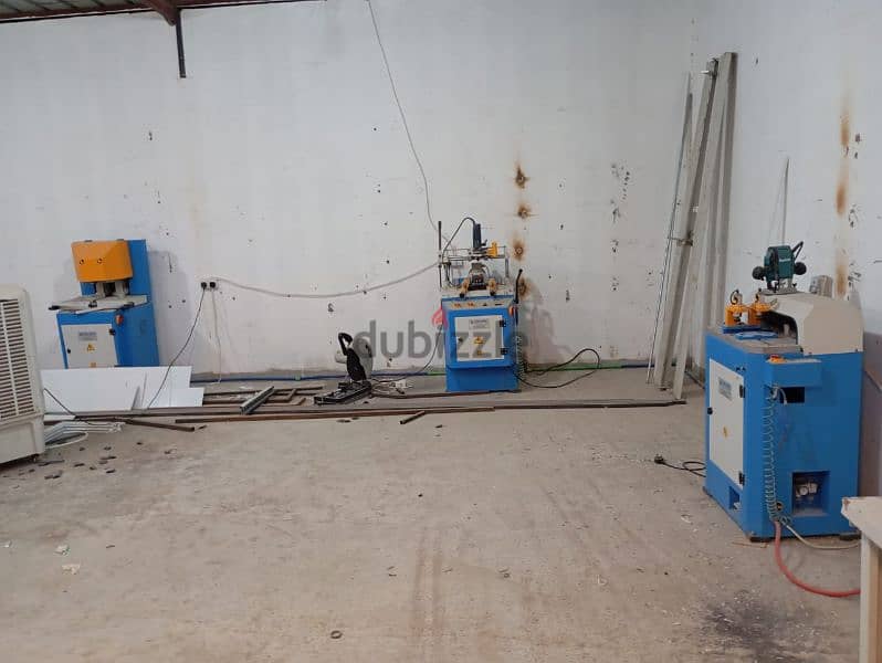 UPVC, Aluminum and windows work shop with all machinaries for rent 7