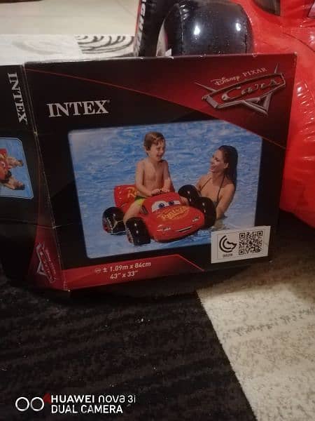 intex car floatie 0