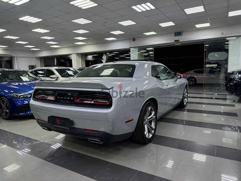 Dodge Challenger 2021 3