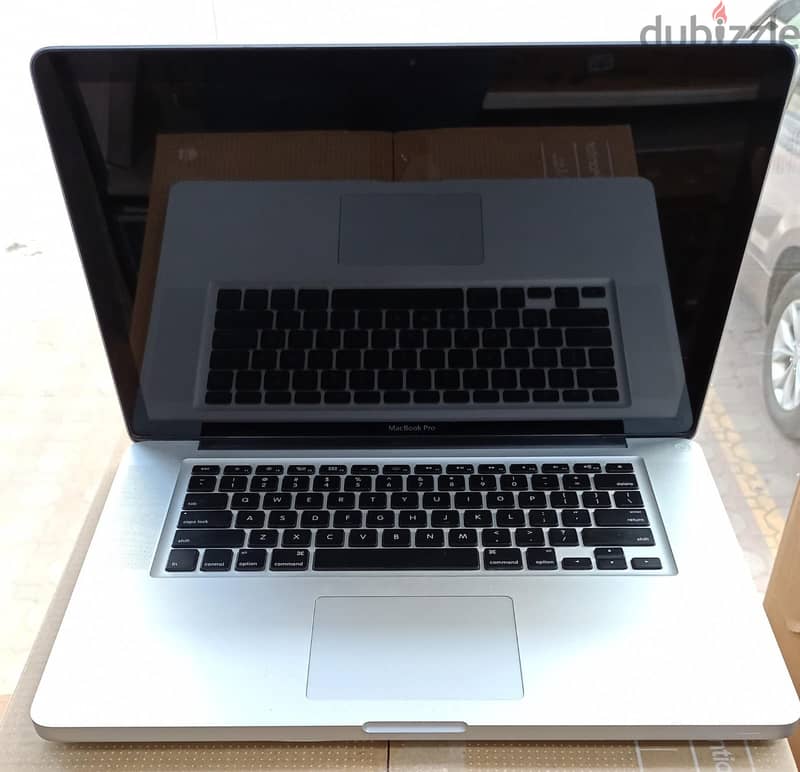 Apple MacBook Pro 2011 Core i7 8GB/500GB Laptop 0