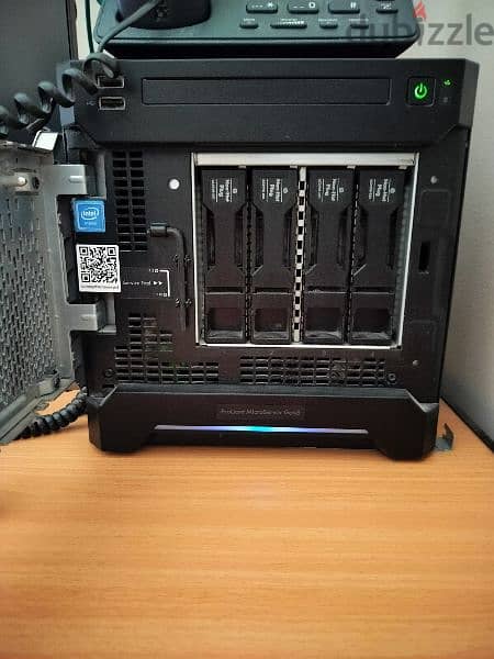 HP Proliant MicroServer Gen 8 16GB RAM, AMD Radeon HD 6450 Graphics 1