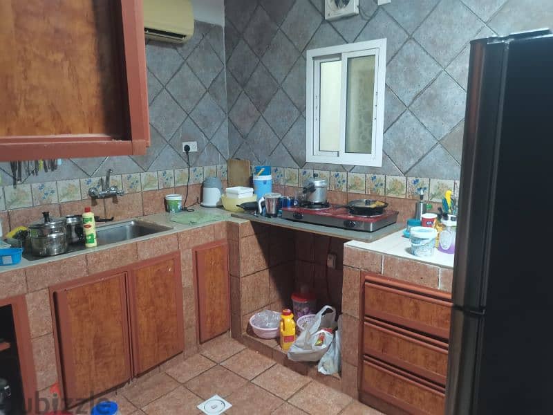 Room with attached bathroom for rent near Nesto Mabela & Mall of Musc. 3