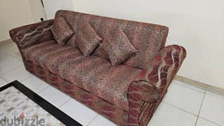 Sofa set 3+1+1 with centre table in good condition