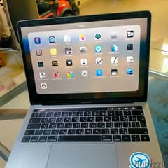 Macbook pro 2019 core i5 8gb ram 128gb ssd 13 INCH SCREEN