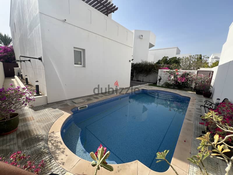 4 Bedroom Villa With Private Pool for Rent in Al Mouj Muscat 12