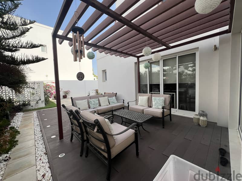 4 Bedroom Villa With Private Pool for Rent in Al Mouj Muscat 14