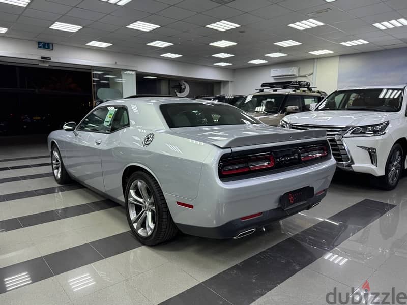 Dodge Challenger 2021 4