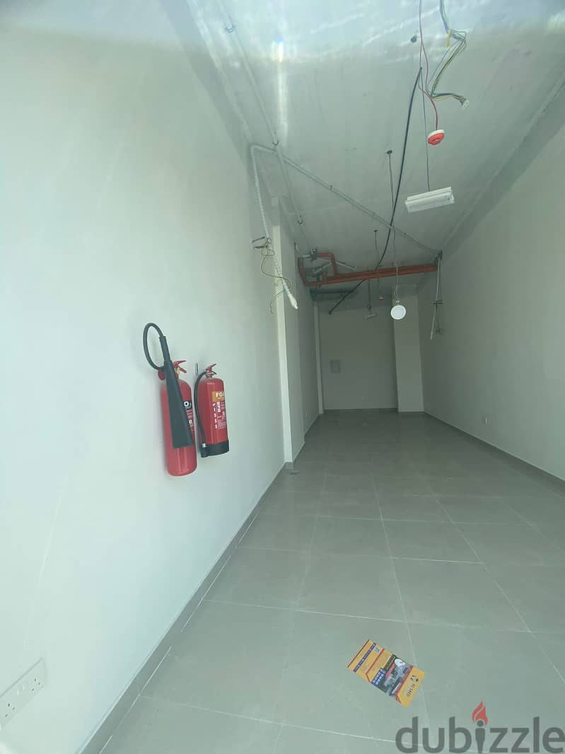 "SR-AS-484 Shop for rent in al mawaleh south" 3