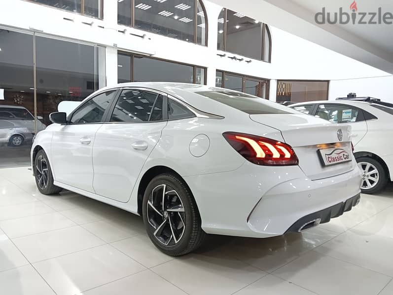 ام جى MG GT 2023 3