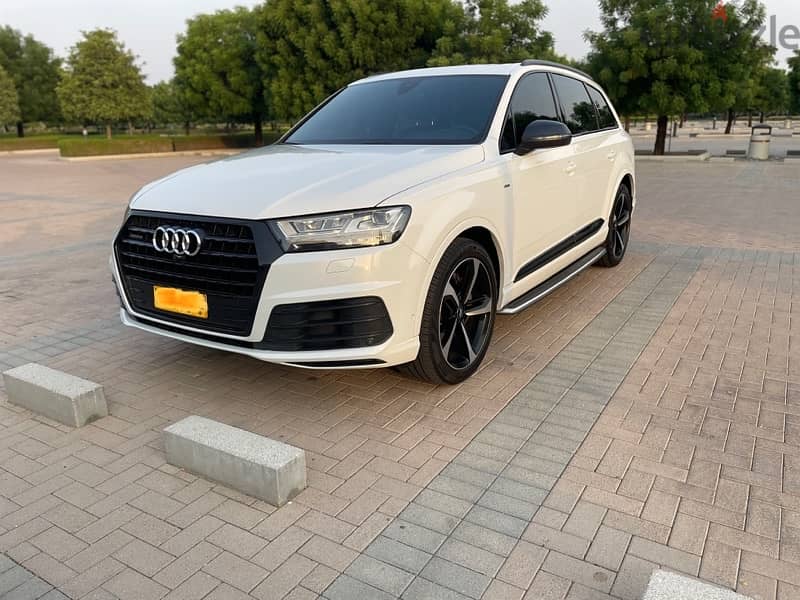 Audi Q7 2018 S line 1