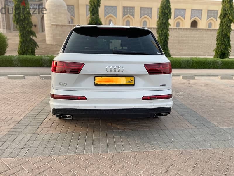 Audi Q7 2018 S line 2