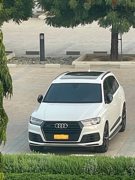 Audi Q7 2018 S line 5