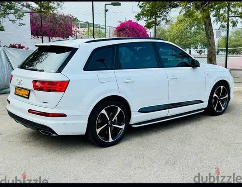 Audi Q7 2018 S line 12